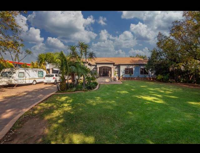 6 BEDROOM HOUSE FOR SALE IN LAMBTON